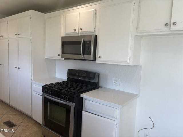 337 Knight Way - Photo 6 of 8