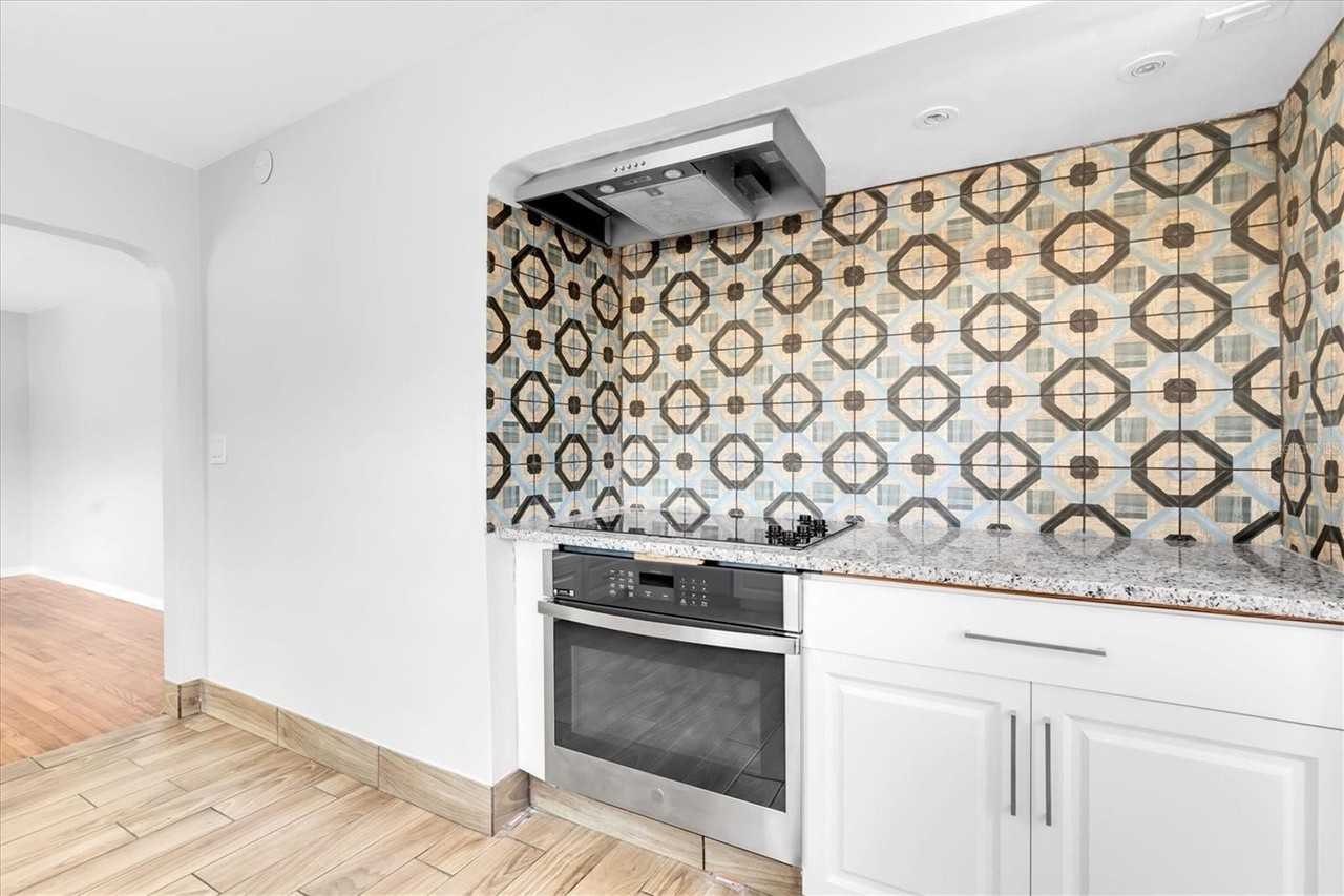 1101 28th St N - Photo 6 of 28