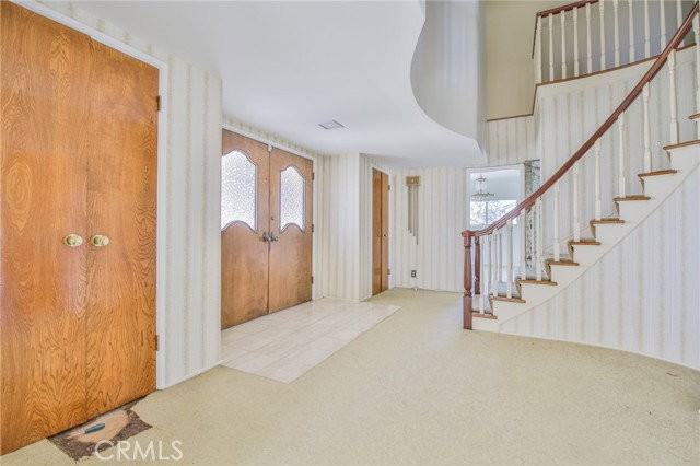 3744 Pine Ave - Photo 4 of 8