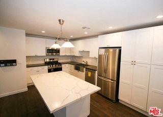 1418 26th St #3 - Photo 2 of 8