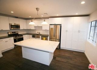 1418 26th St #3 - Photo 3 of 8