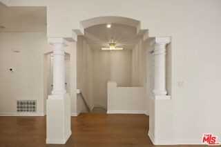 604 Palisades Dr - Photo 7 of 8