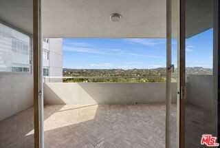 875 Comstock Ave #18EF - Photo 3 of 8