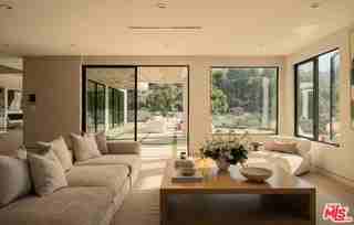 2608 Zorada Dr - Photo 4 of 8