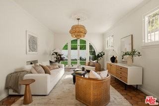 1518 N Beverly Dr - Photo 4 of 8