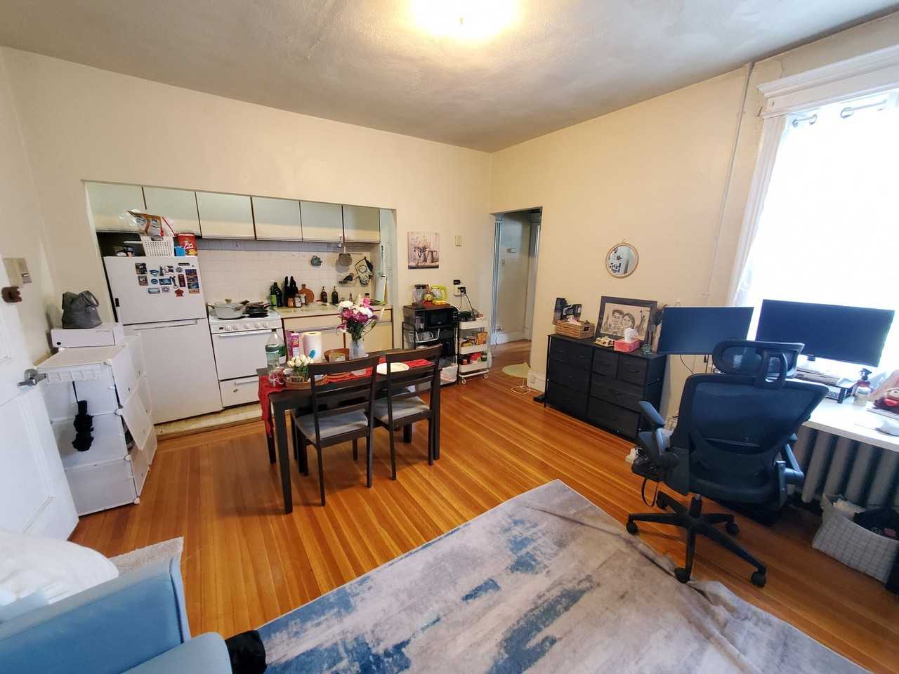 1688 Beacon St #U14 - Photo 2 of 8