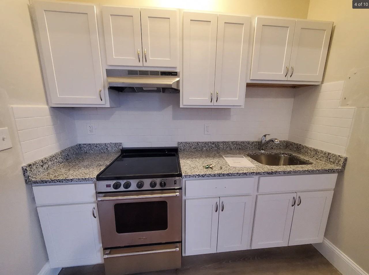 1688 Beacon St #U14 - Photo 3 of 8