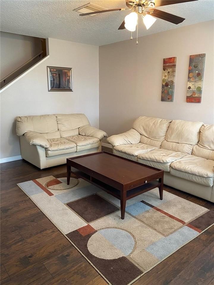 427 Kensington Lake Cir - Photo 3 of 27