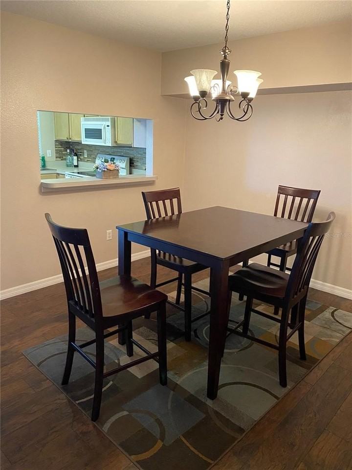 427 Kensington Lake Cir - Photo 4 of 27