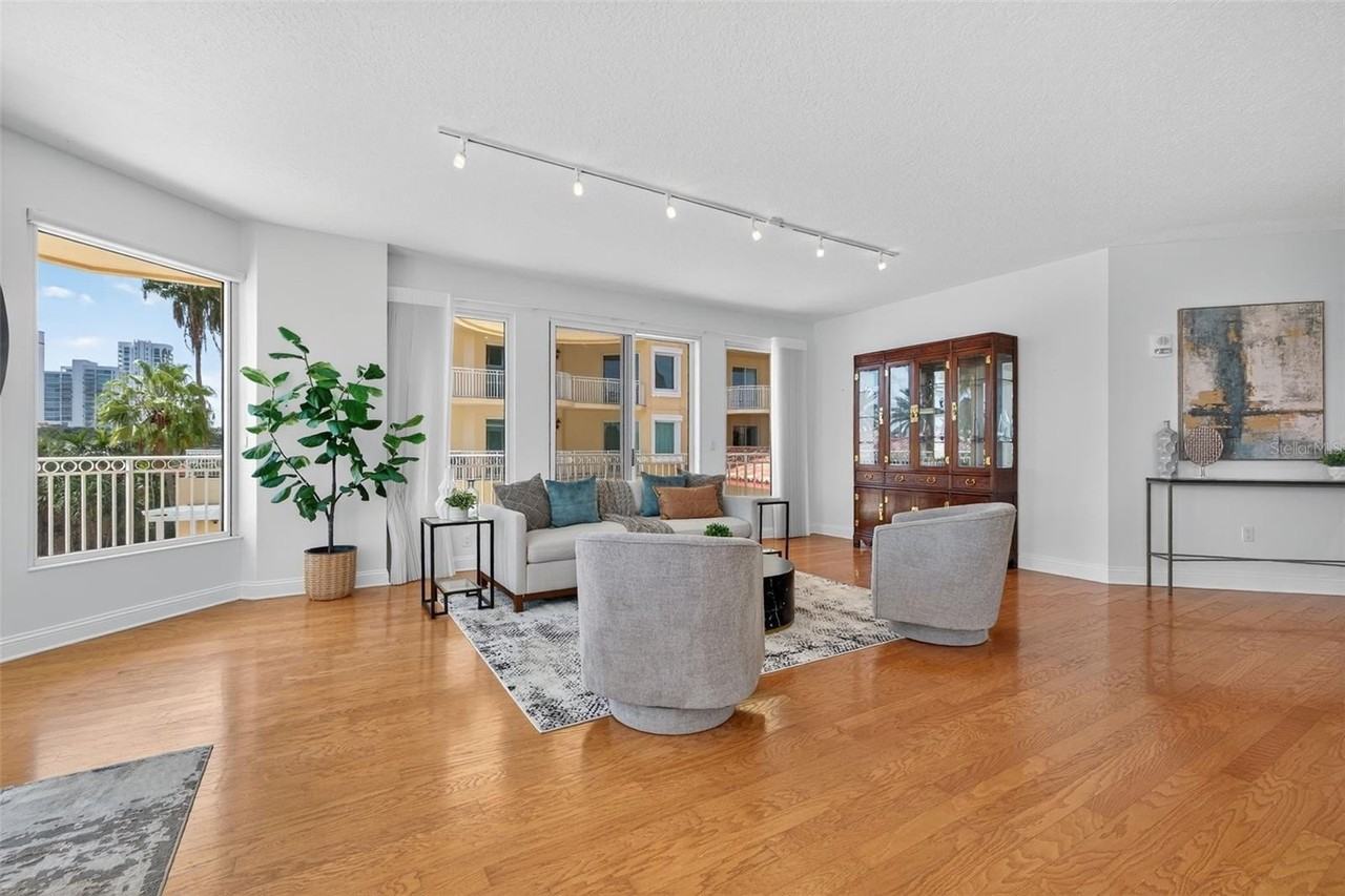 555 5th Ave Ne #332 - Photo 5 of 50