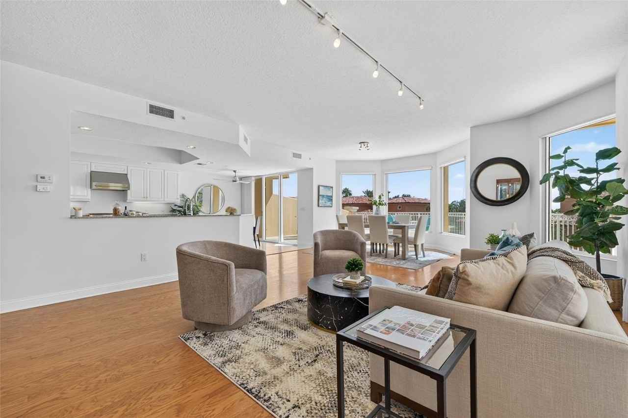 555 5th Ave Ne #332 - Photo 7 of 50