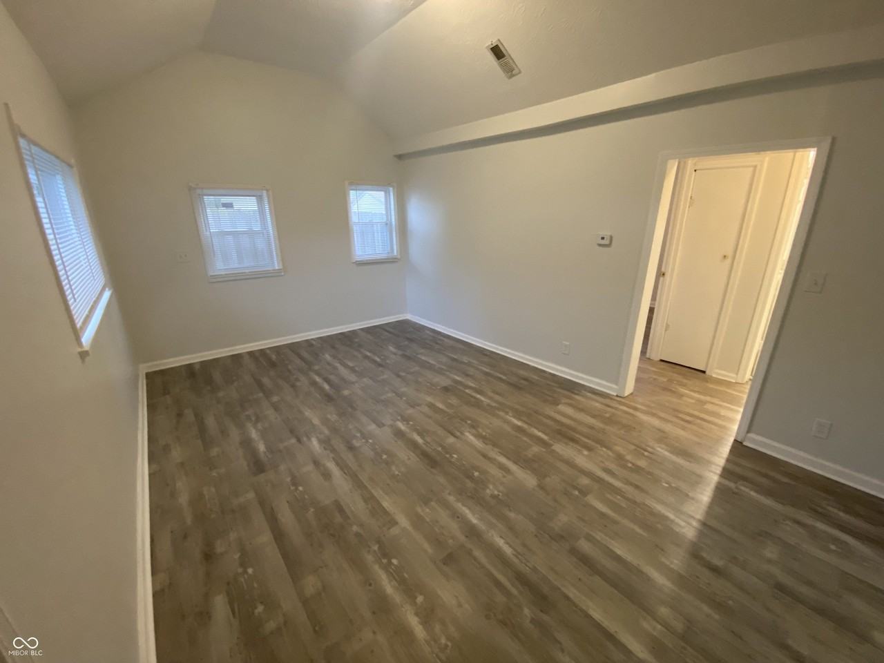 410 N 20th Ave - Photo 5 of 20