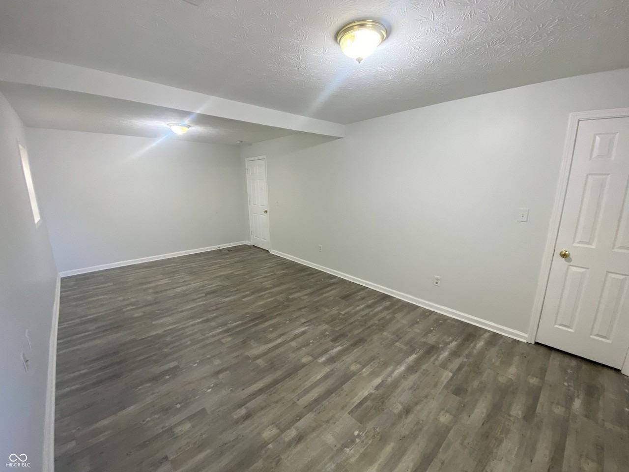 410 N 20th Ave - Photo 6 of 20