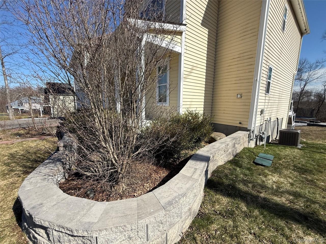 30 Copper Rock Rd - Photo 4 of 36