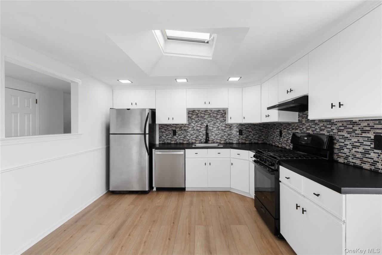 45 Wolfle St Unit 2 - Photo 4 of 11