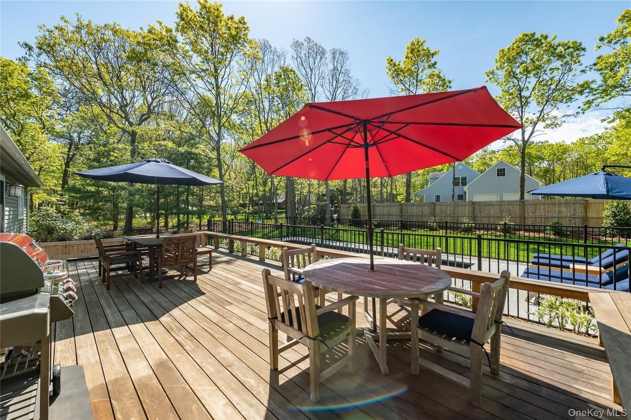 16 Hildreth Rd - Photo 4 of 23