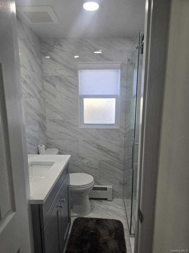 119 Crown Ave 2nd Fl - Photo 7 of 7