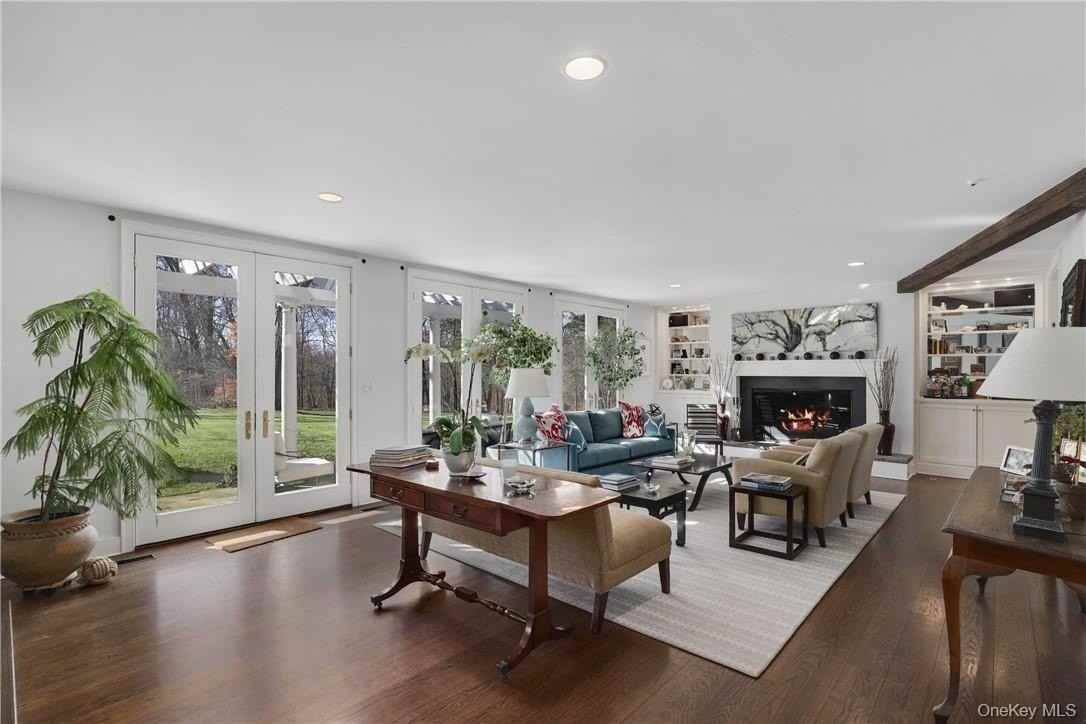 77 Hook Rd - Photo 4 of 30