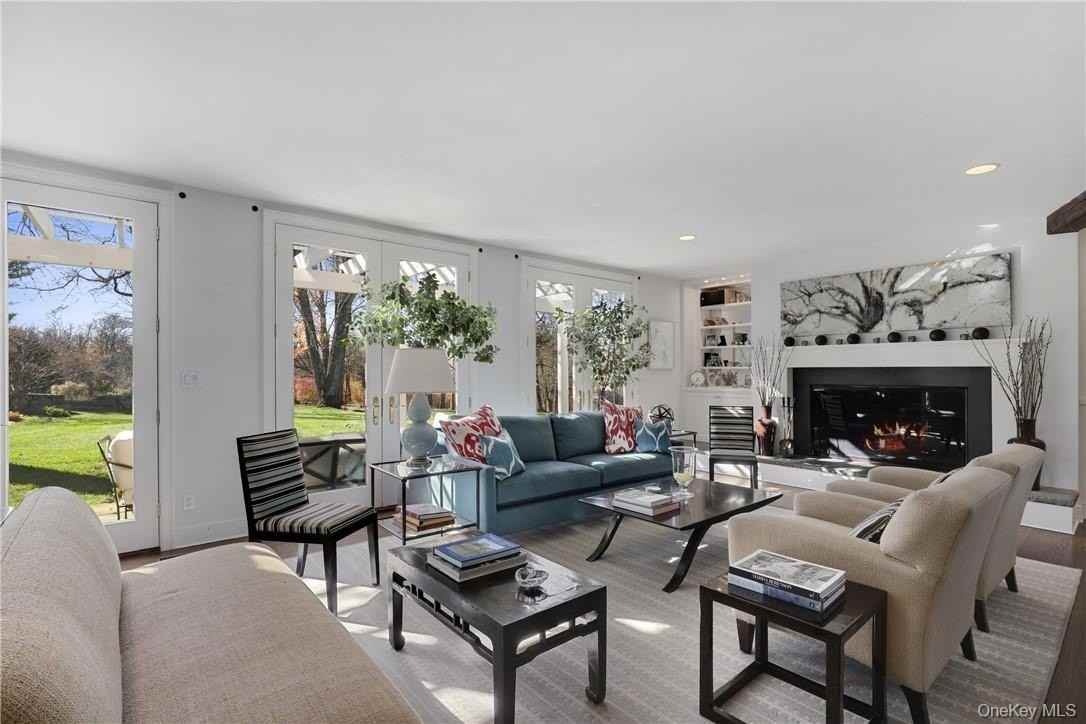 77 Hook Rd - Photo 5 of 30