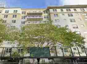 7914 Rockaway Beach Blvd Apt 4l - Photo 1 of 1