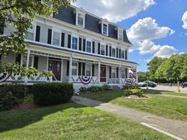 featured image of 5 Central Sq Unit 5 1/2