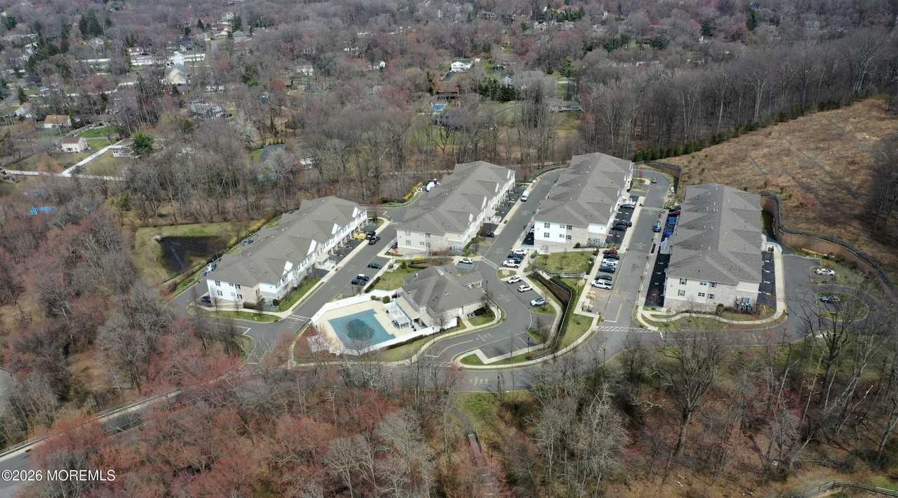 112 Regency Ct #112 - Photo 2 of 26