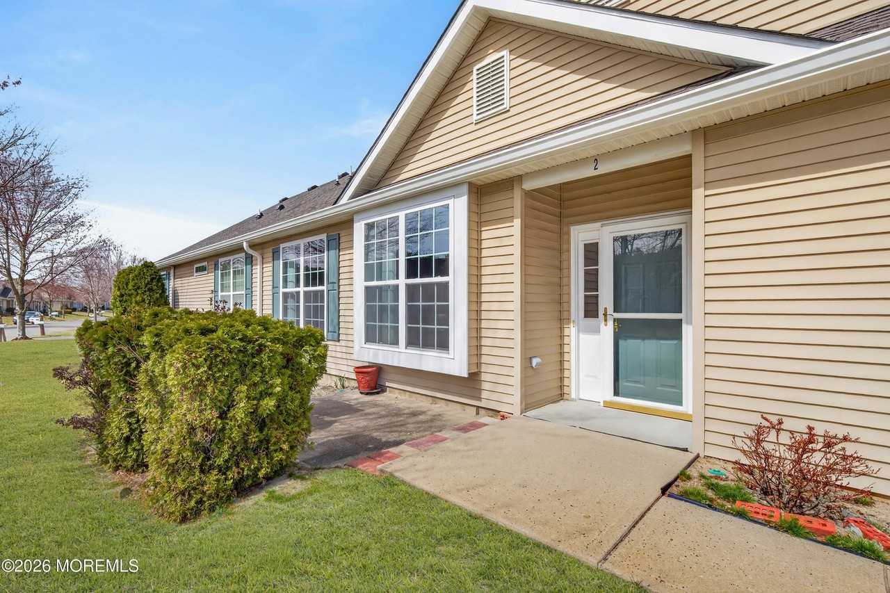 2 Winkle Ct - Photo 2 of 18