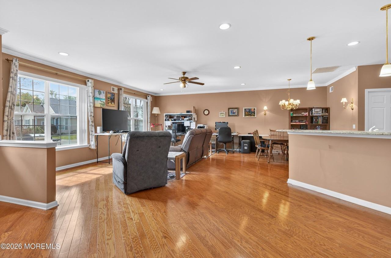 2 Winkle Ct - Photo 4 of 18