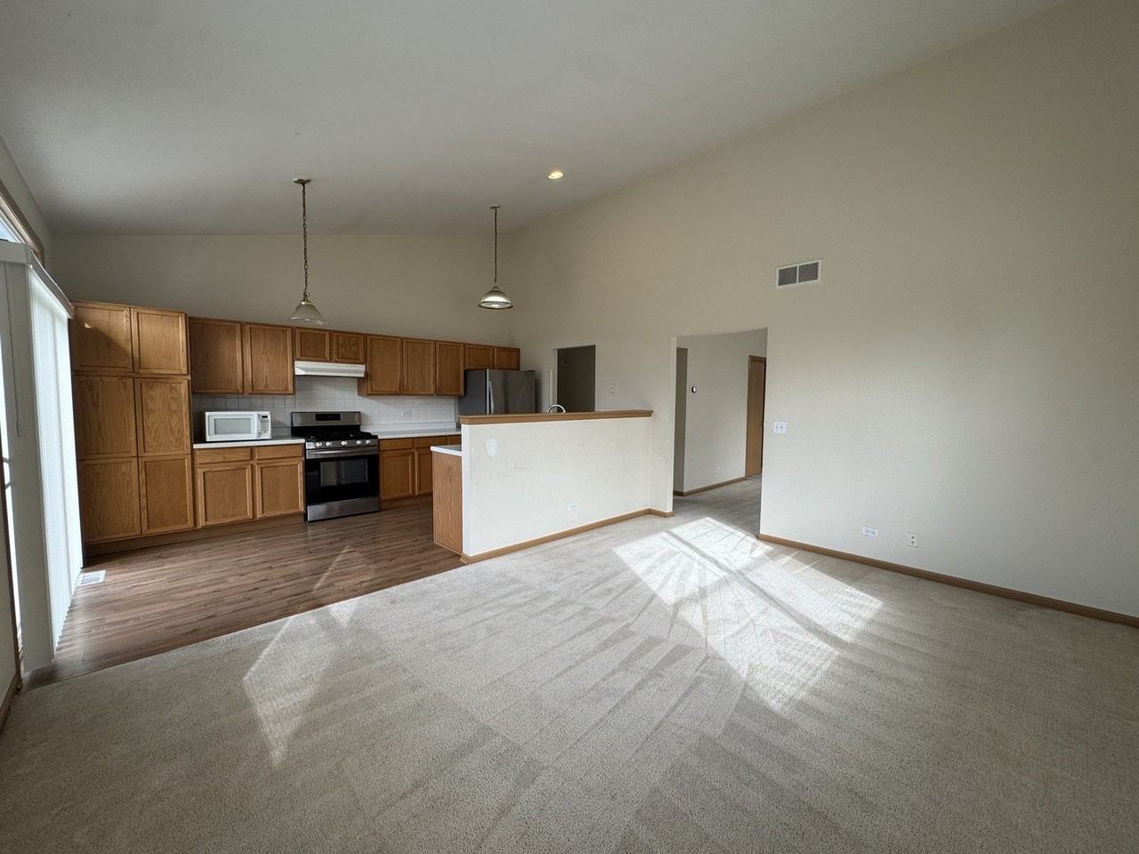 1991 Westridge Pl - Photo 5 of 19