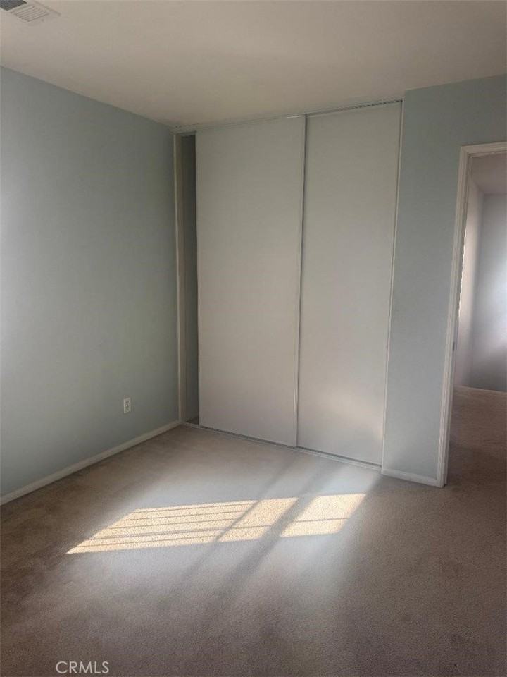 6257 Long Cove Dr - Photo 5 of 24