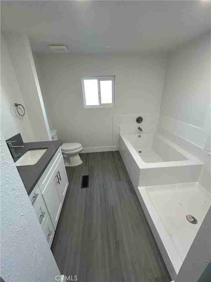 10421 El Centro Rd - Photo 5 of 12