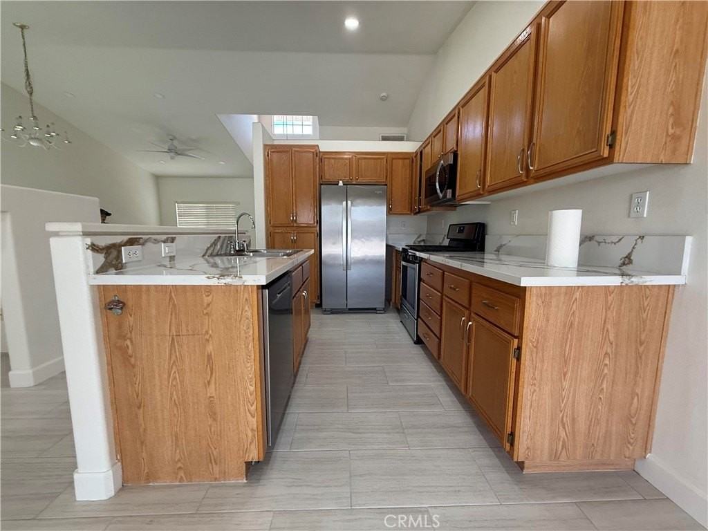 45060 Spring Brook Ct - Photo 7 of 20