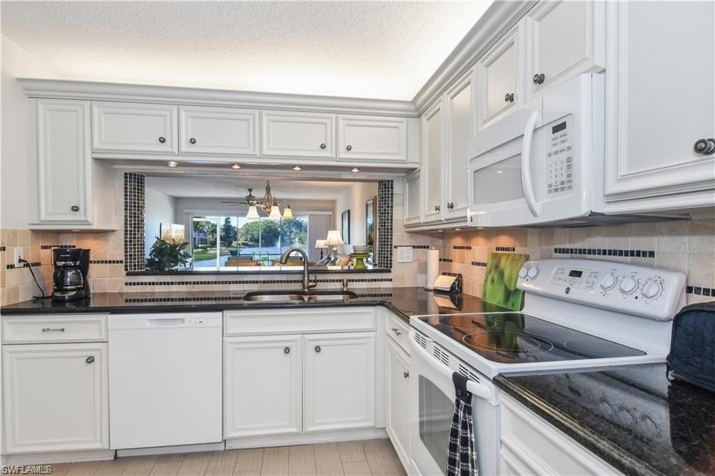 1250 Yesica Ann Cir #E102 - Photo 7 of 16