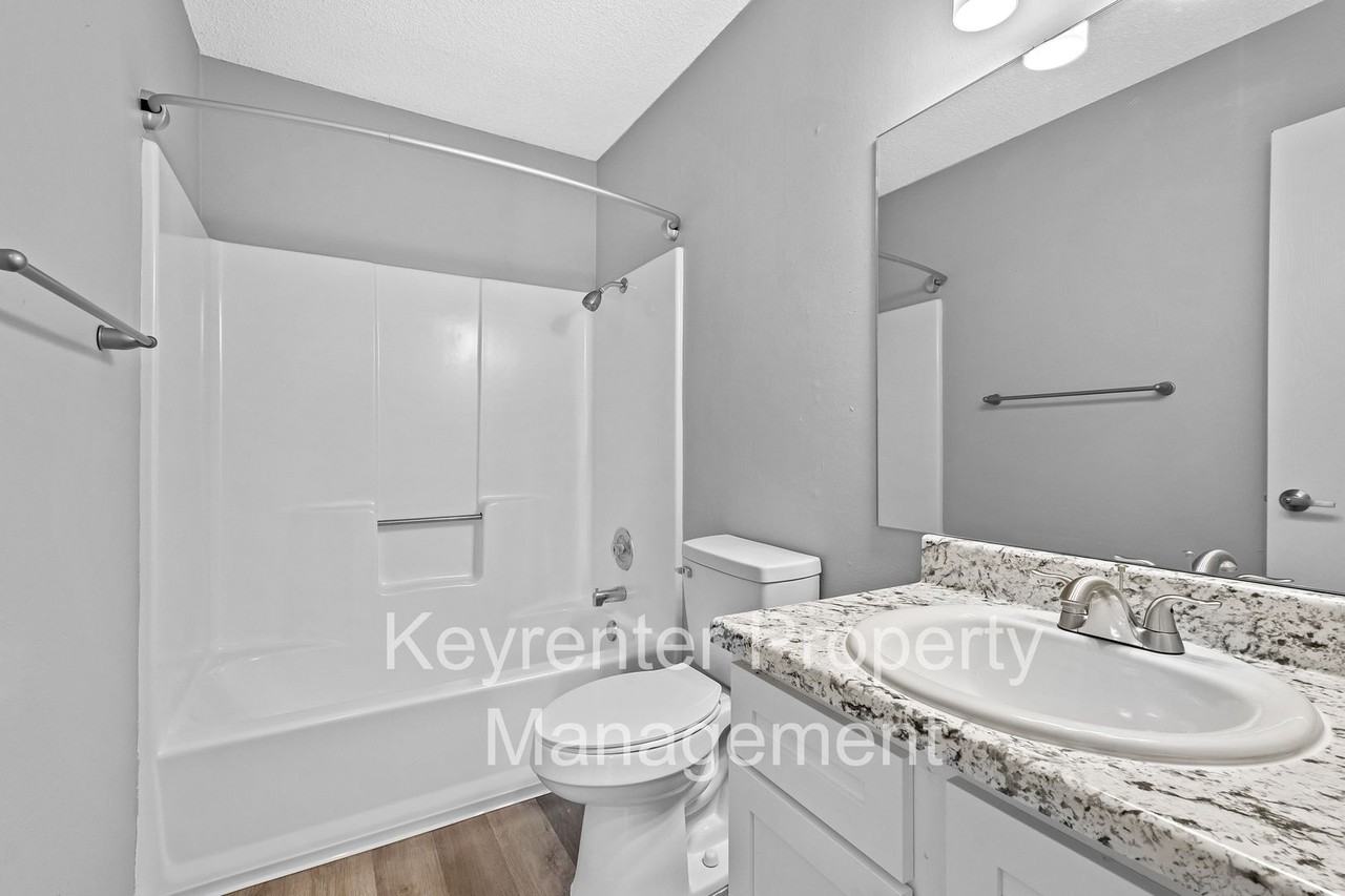 4451 W Acoma St - Photo 2 of 39