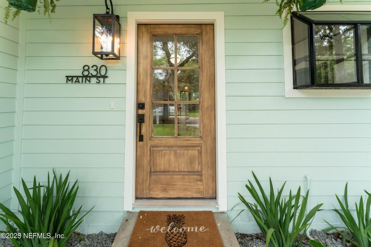 830 Main St - Photo 3 of 45