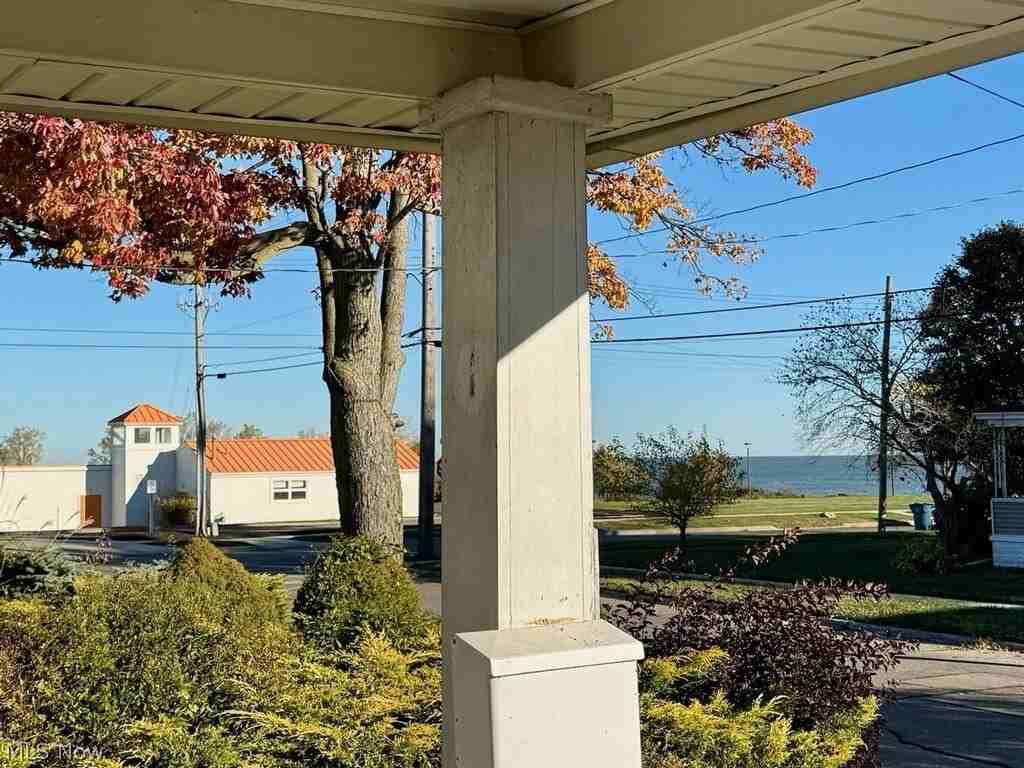 108 Arizona Ave - Photo 6 of 18