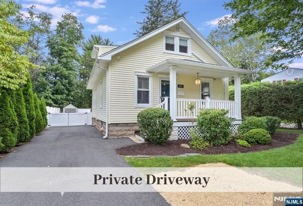 385 Fern Ave - Photo 2 of 24