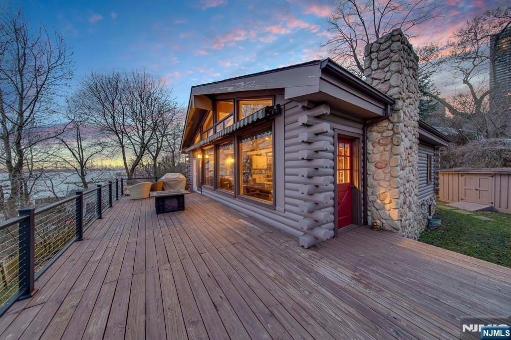 33 Colony Rd - Photo 5 of 15