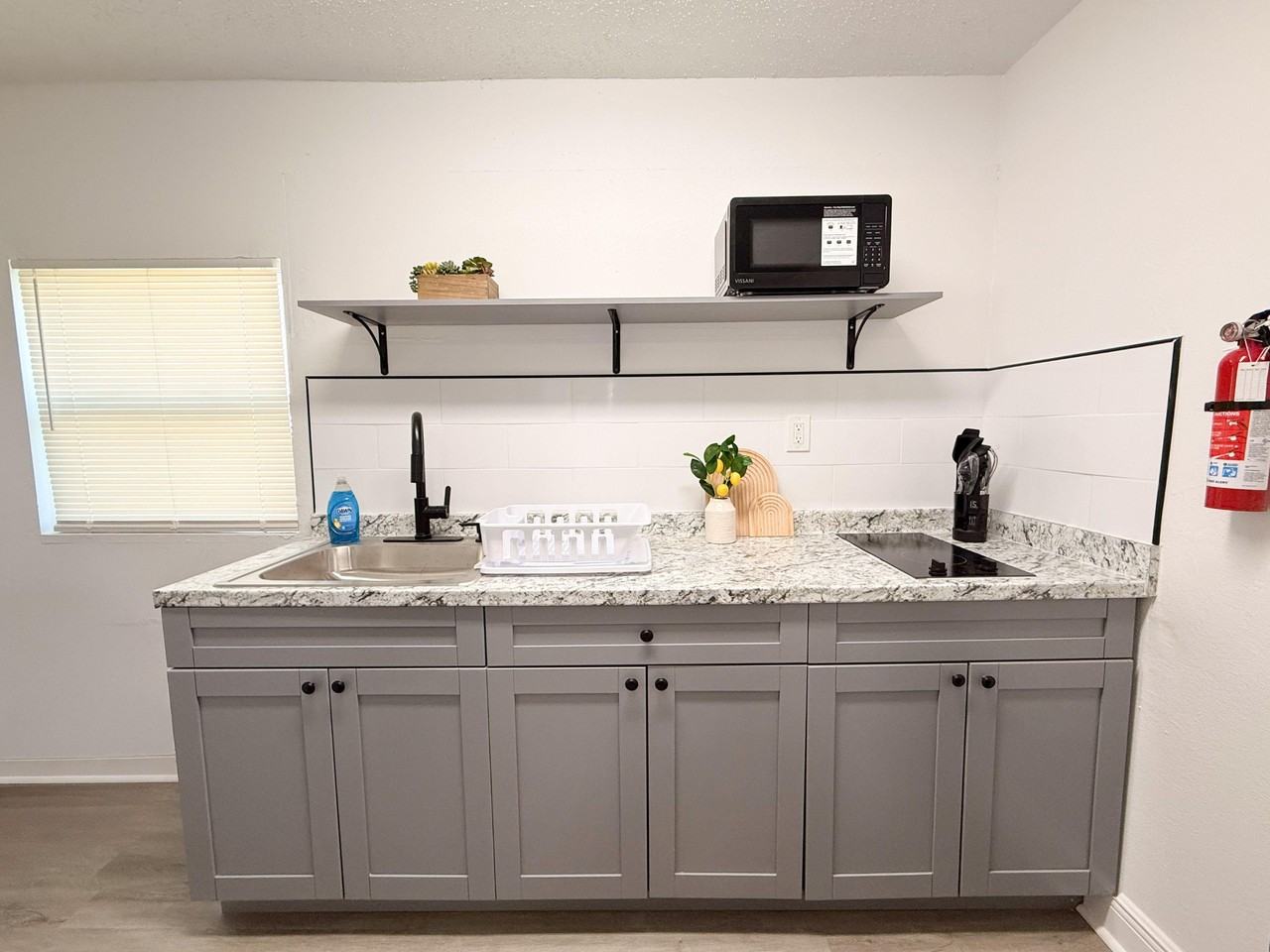 W Main St - Photo 4 of 9