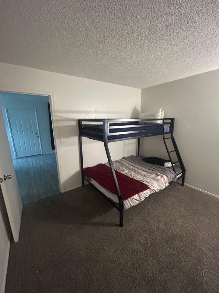 W Ocotillo Rd - Photo 6 of 7