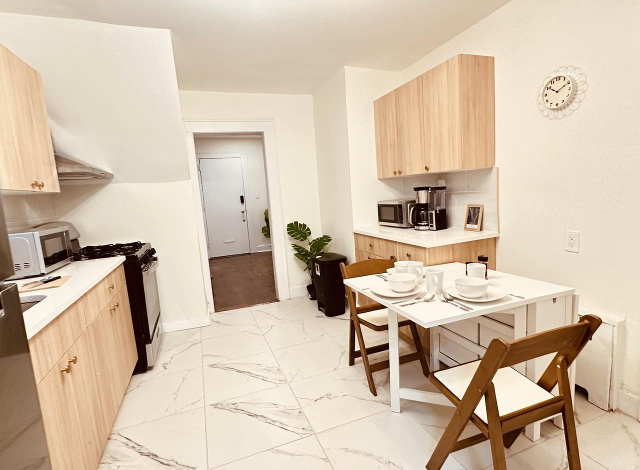 Goldsmith Ave - Photo 3 of 50