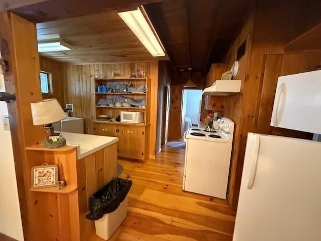 211 Lake Ave - Photo 5 of 18