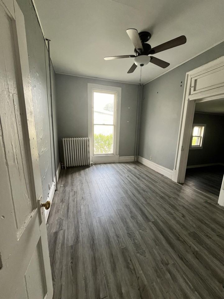 103 E 2nd St #2 - Photo 3 of 10