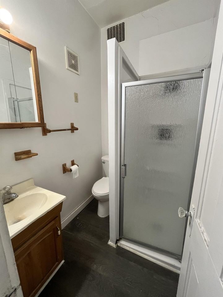 103 E 2nd St #2 - Photo 5 of 10