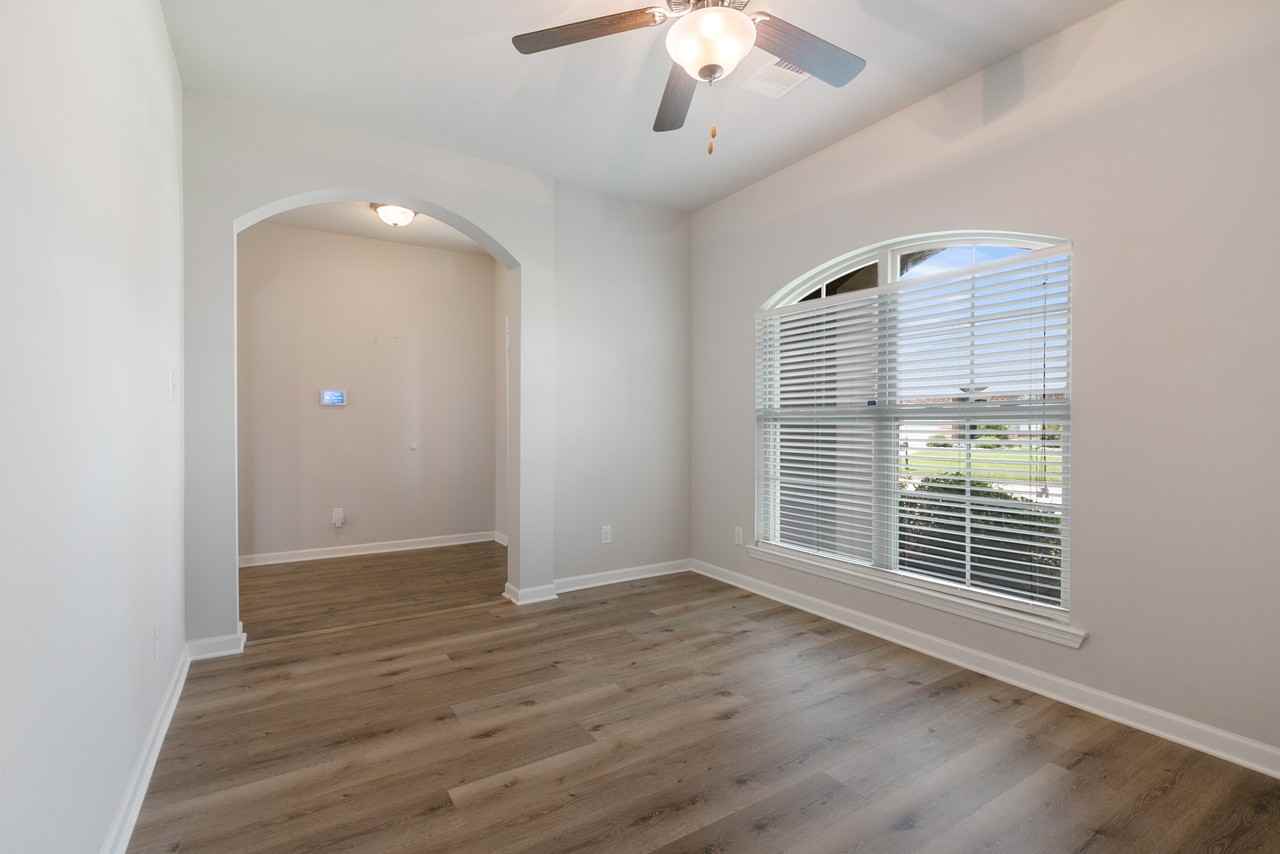 700 Lakeshore Village Dr #1 - Photo 4 of 26