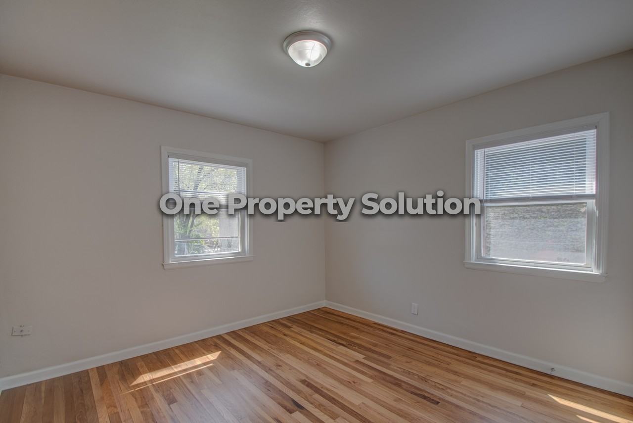 721 Ohio St #1 - Photo 7 of 24