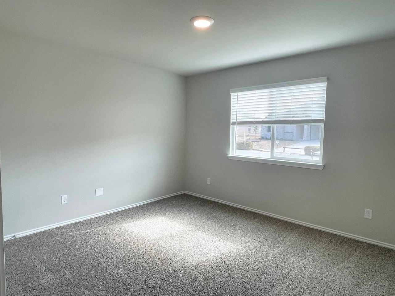 2909 Cyprian Rd - Photo 6 of 19