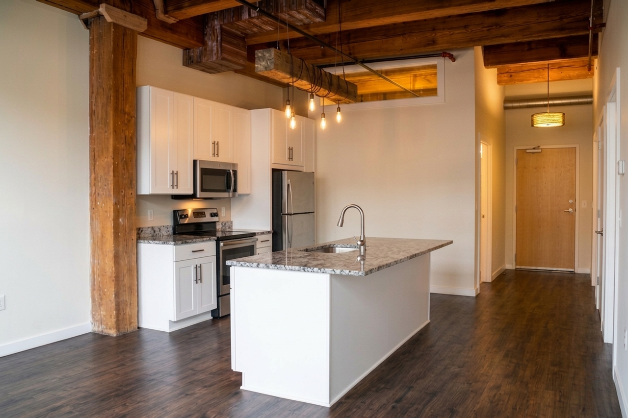 Finishing House - Photo 3 of 9