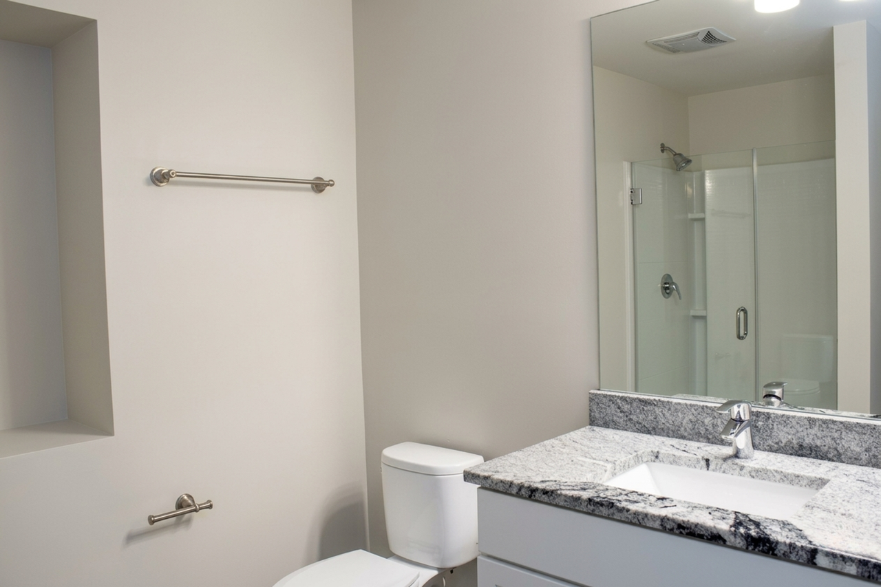 Finishing House - Photo 5 of 9