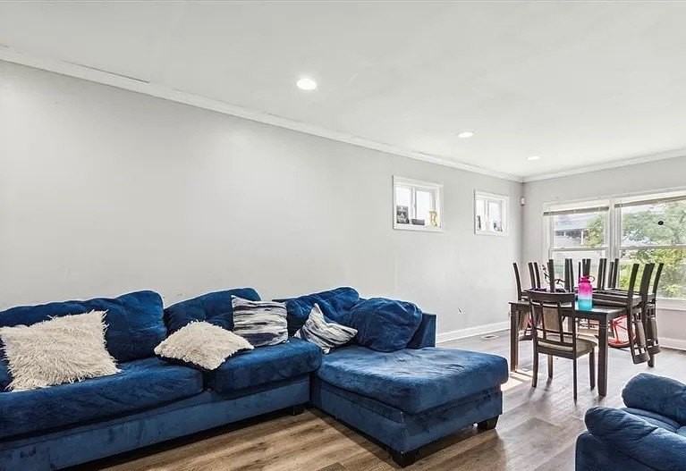 3738 Montgomery St - Photo 6 of 6